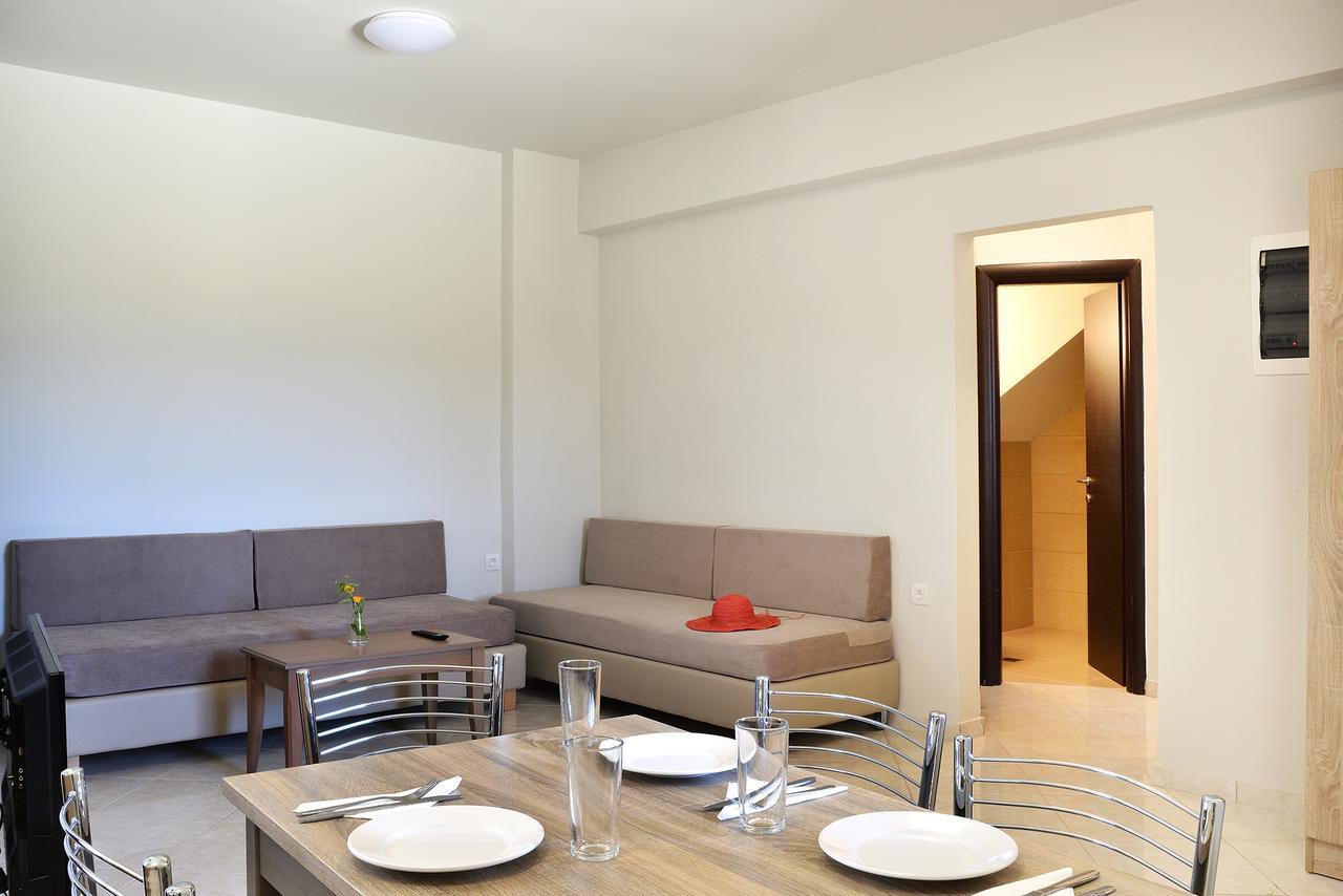 Carisa Maleme Exterior foto