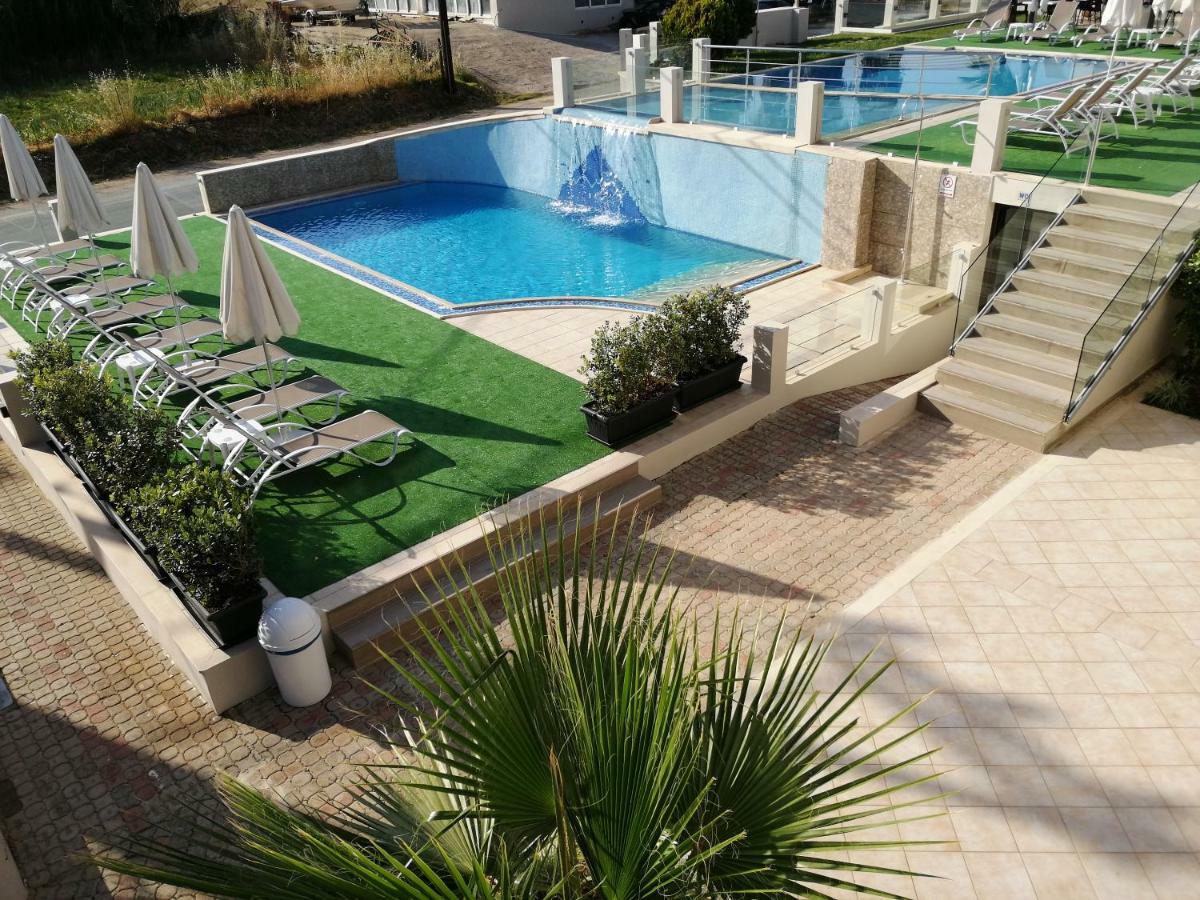 Carisa Maleme Exterior foto